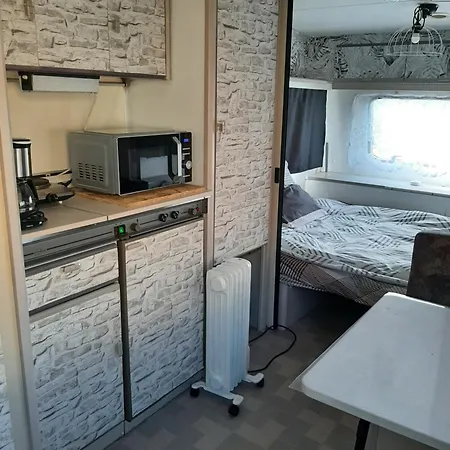 Caravane En Campagne בית כפרי